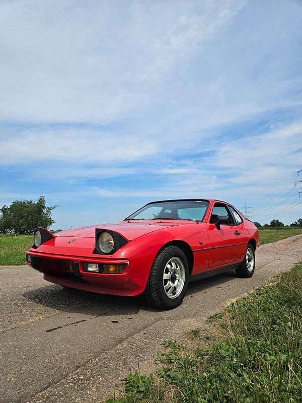 Rot Gebraucht 1981 Porsche 924 Coupé | 14.600 € - Bild 1/4