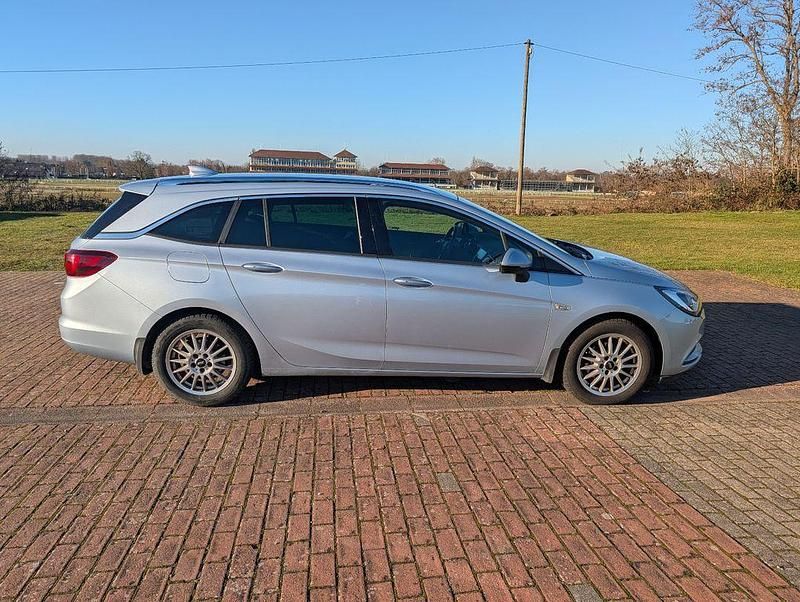 Gebraucht Opel Astra Ultimate 150 PS (110 kW) 2017 Blau Kombi