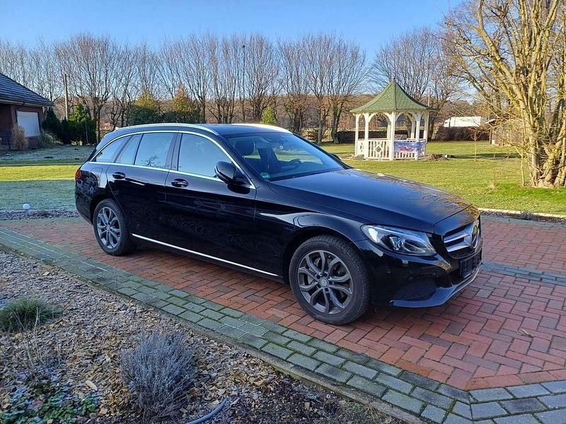 Gebraucht Mercedes C250 Edition 204 PS (150 kW) 2016 Kombi