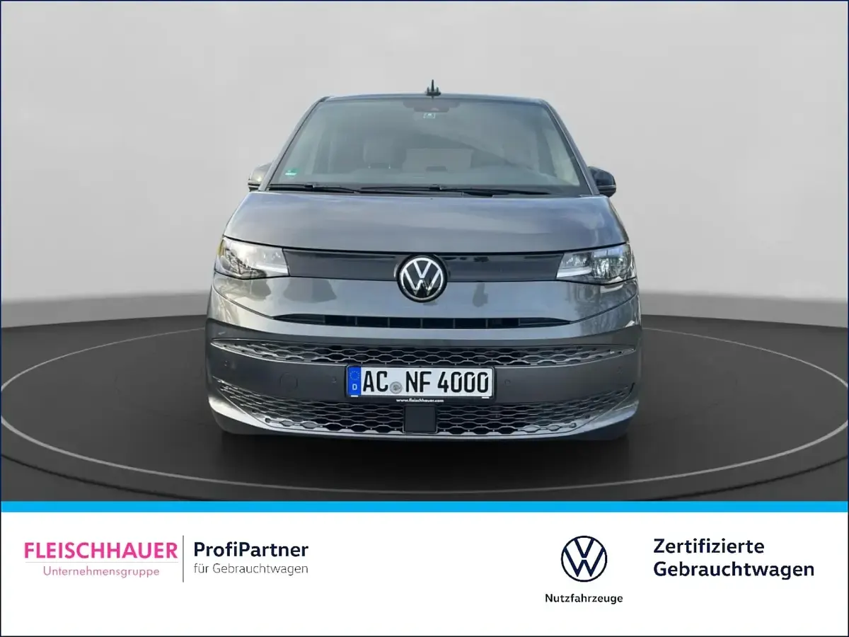 Second-hand VW Multivan Basis 150 CP (110 kW) 2024 Monovolum