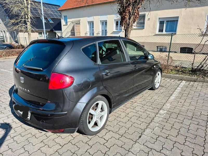 Gebraucht Seat Altea 110 PS (80 kW) 2004 Schwarz Van / Kleinbus