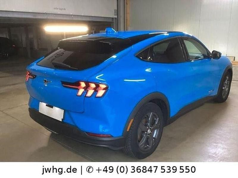 Gebraucht Ford Mustang Mach-E Extended Range 216 kW (294 PS) 2022 Grabber blue metallic SUV