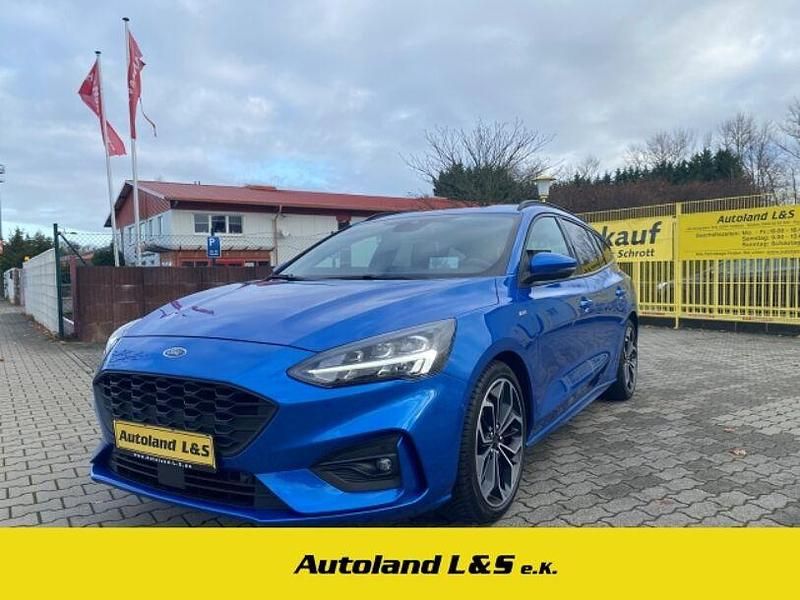 Blau Gebraucht 2019 Ford Focus ST-Line Limousine | 15.990 € (Fairer Preis) - Bild 1/4