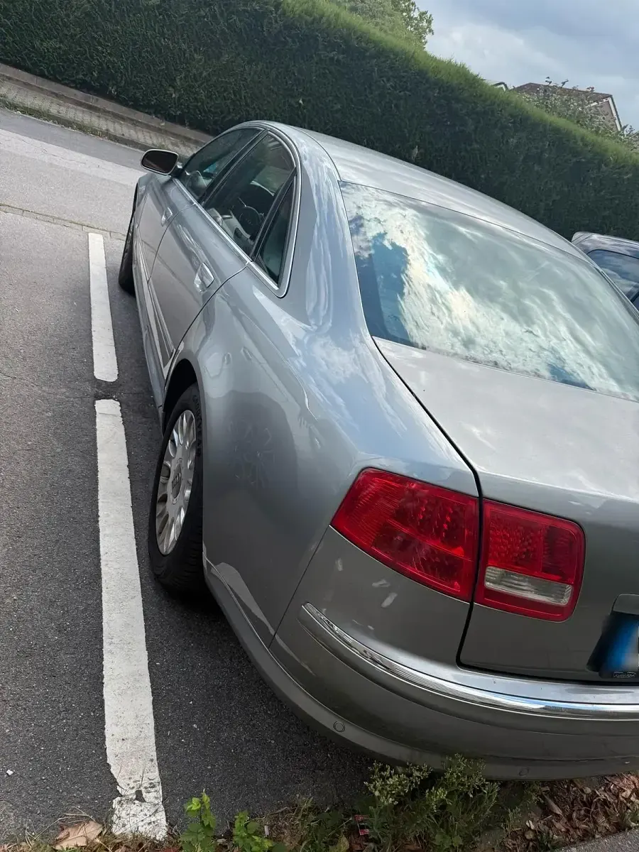 Gebraucht Audi A8 280 PS (205 kW) 2003 Grau Limousine