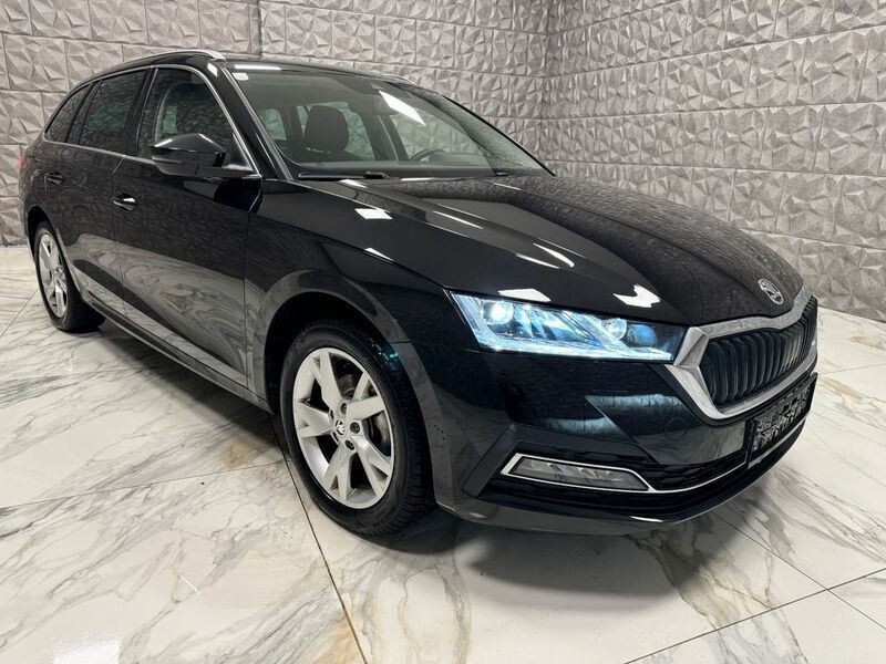 Schwarz Gebraucht 2022 Skoda Octavia Kombi | 20.990 € (Superpreis) - Bild 1/4