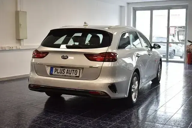 Gebraucht Kia Ceed Sportswagon Vision 116 PS (85 kW) 2020 Sparklingsilber Kombi