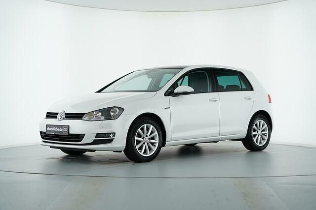 Oryxweiß perlmutteffekt Gebraucht 2015 VW Golf VII LOUNGE Limousine | 12.890 € (Etwas zu teuer) - Bild 1/2