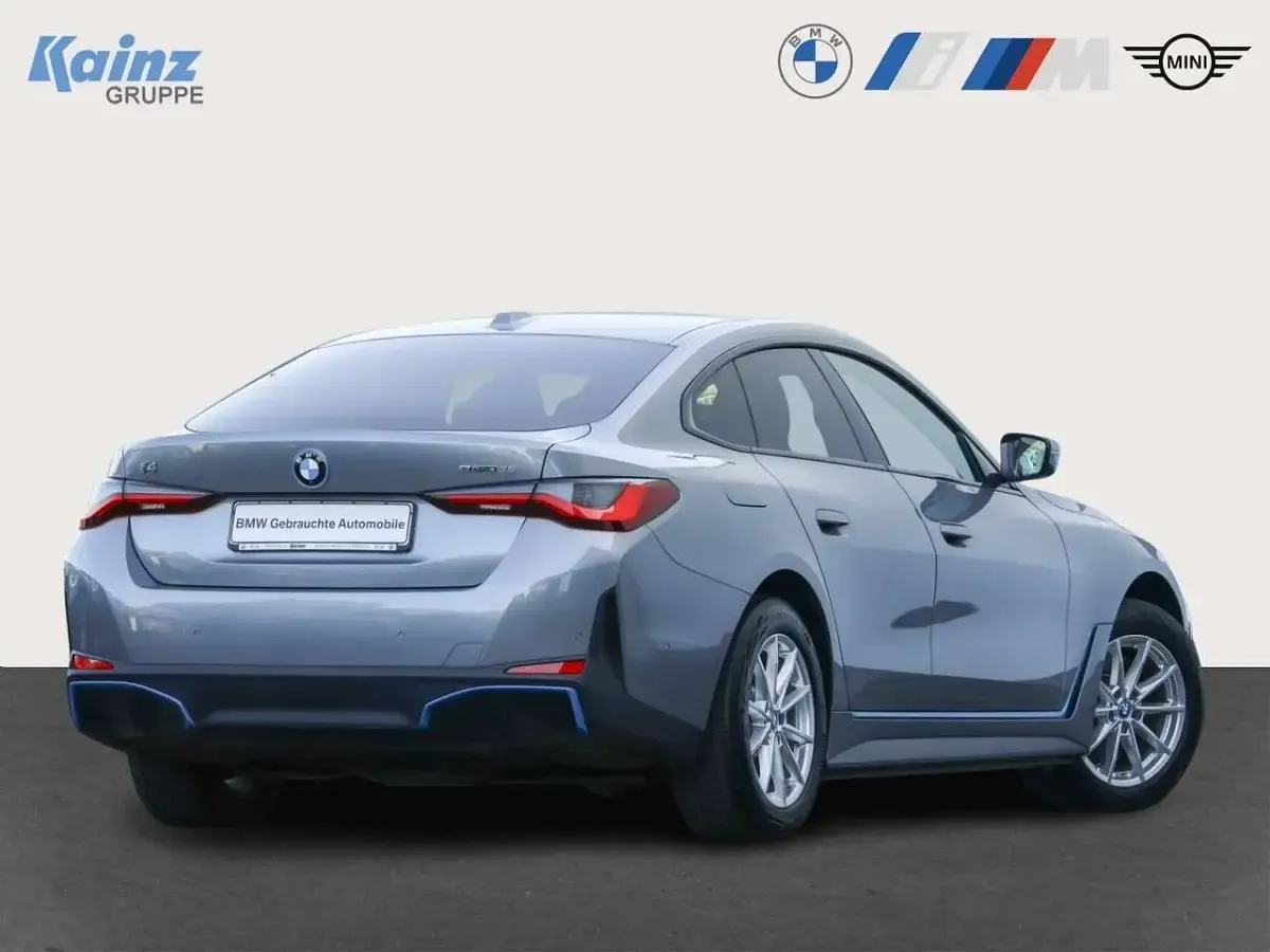 Gebraucht BMW i4 Sport Line 210 kW (286 PS) 2024 Skyscraper grau Limousine
