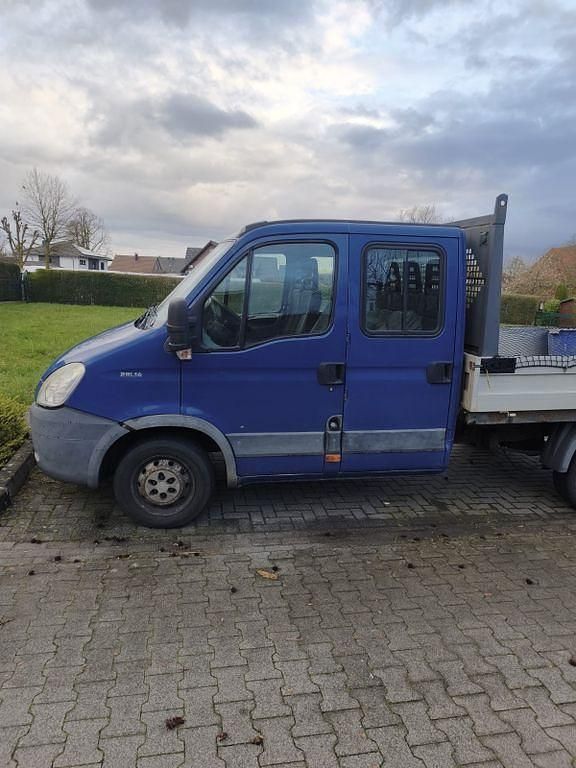 Gebraucht Iveco Daily 136 PS (100 kW) 2008 Blau Limousine