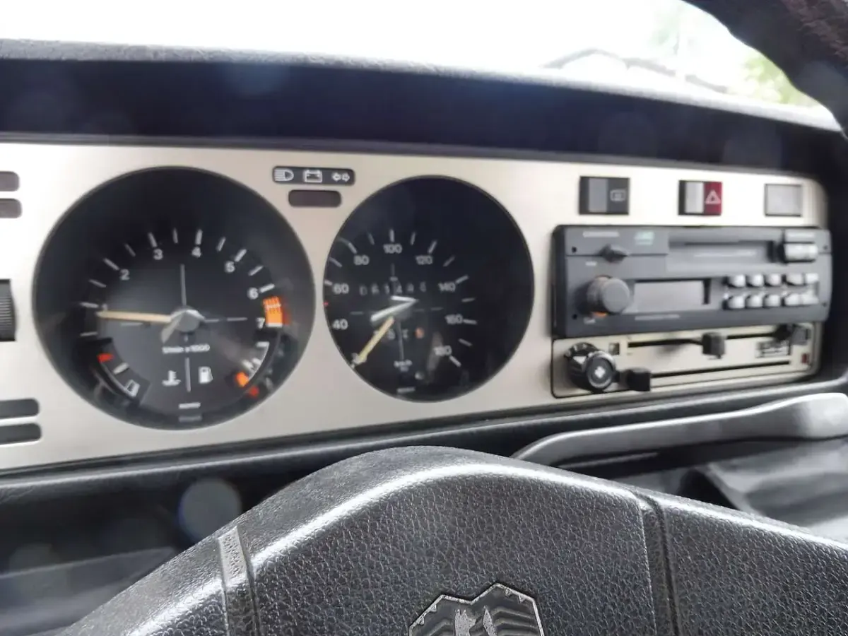 Gebraucht VW Golf Cabriolet 69 PS (50 kW) 1980 Silber Cabrio