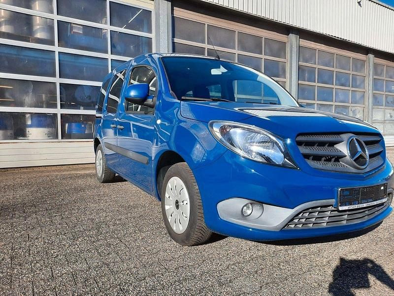 Gebraucht Mercedes Citan 109 90 PS (66 kW) 2017 Blau Kombi