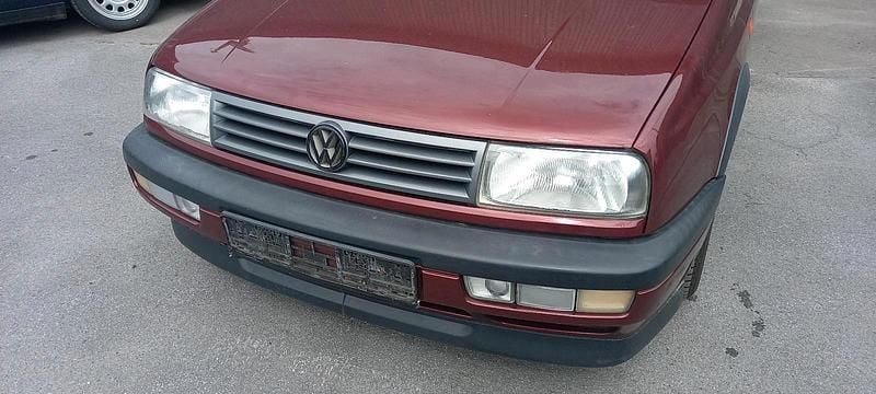 Rot Gebraucht 1993 VW Vento GT Limousine | 1.450 € - Bild 1/4