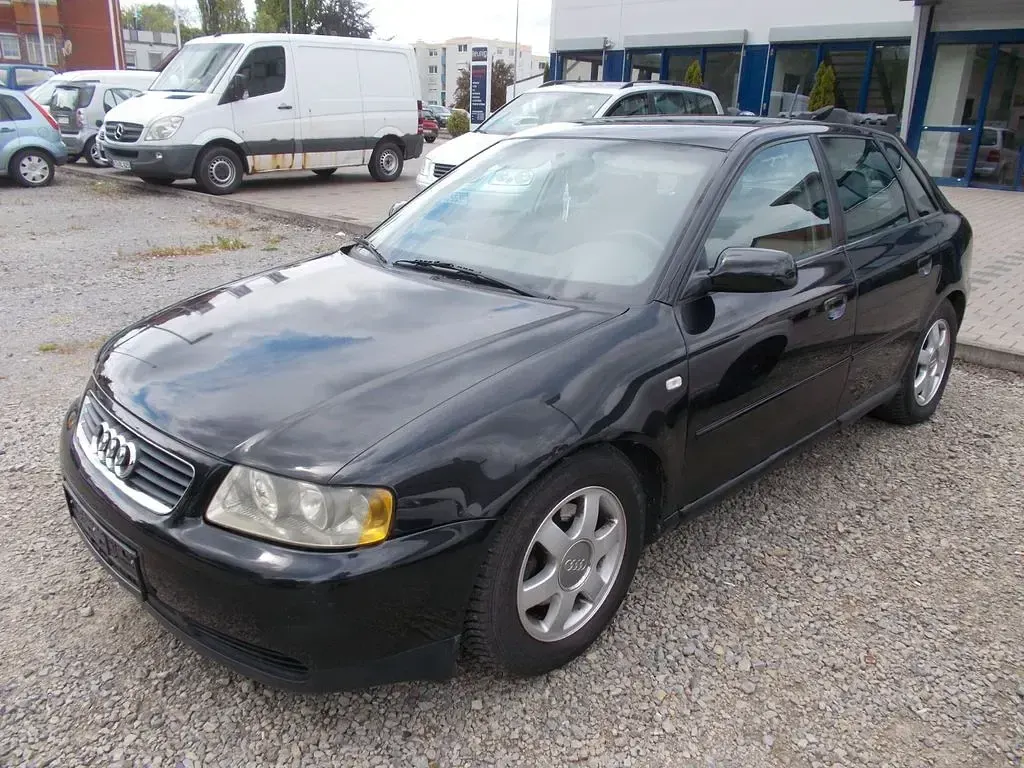 Gebraucht Audi A3 Ambiente 125 PS (91 kW) 2001 Schwarz Kleinwagen