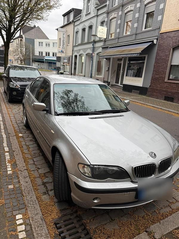 Gebraucht BMW 320 170 PS (125 kW) 2002 Grau Limousine