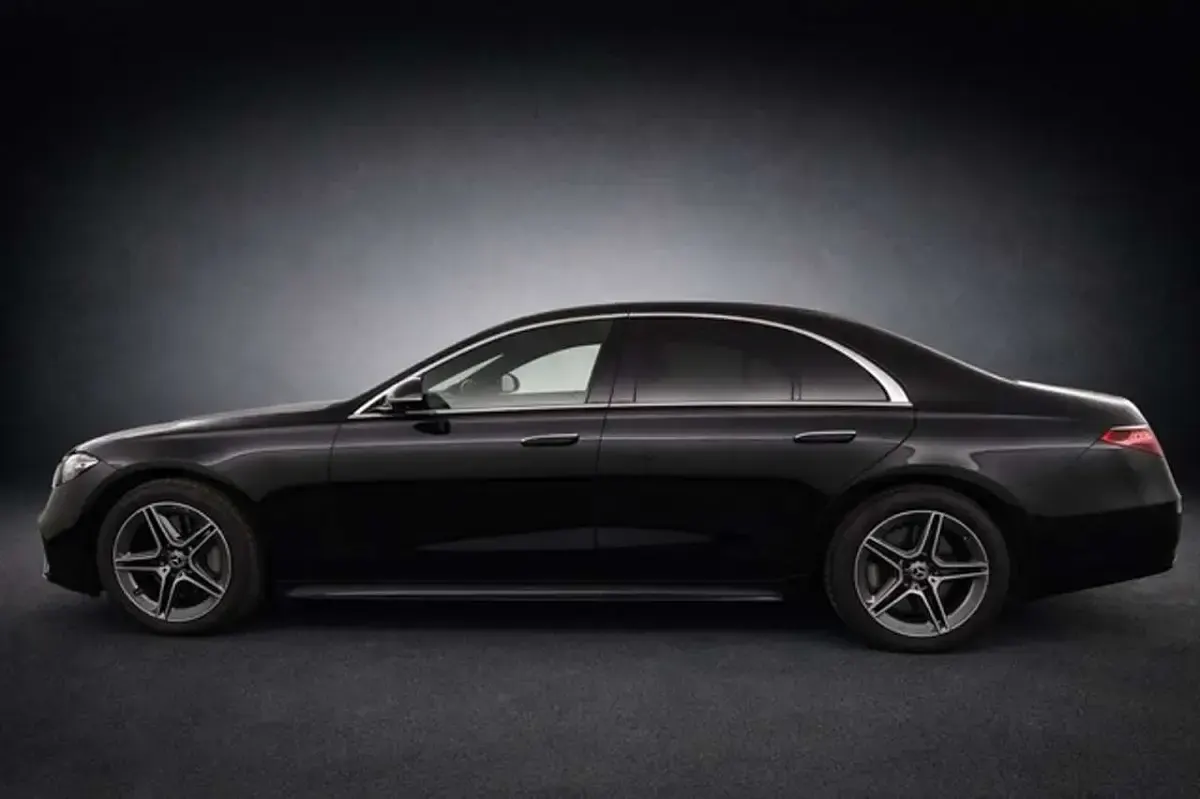 Gebraucht Mercedes S400 AMG 330 PS (242 kW) 2021 Tiefschwarz Limousine