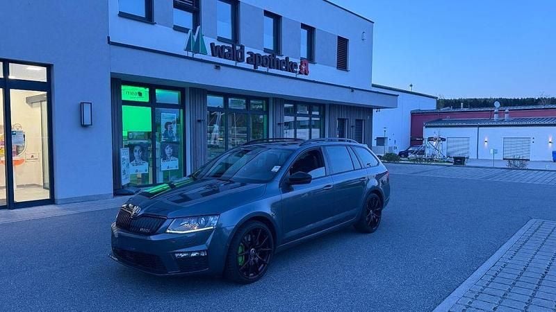 Gebraucht Skoda Octavia RS 184 PS (135 kW) 2015 Grau Kleinwagen