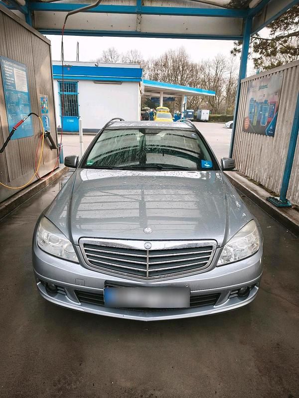 Gebraucht Mercedes C200 136 PS (100 kW) 2010 Grau Kombi