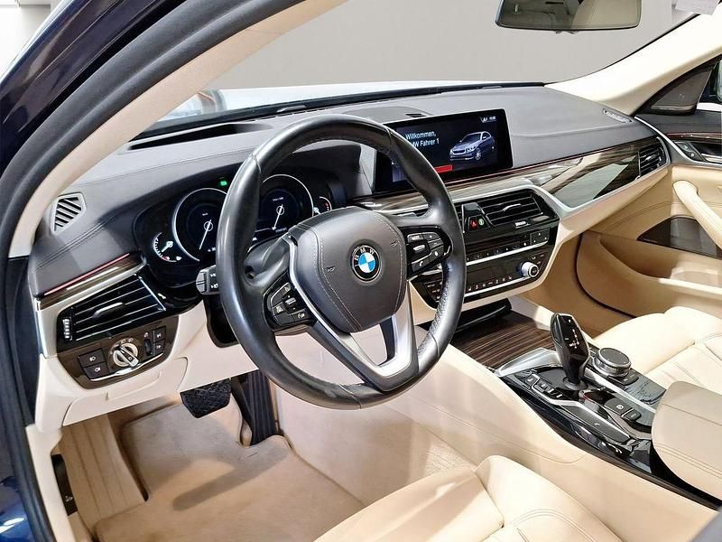Gebraucht BMW 530 252 PS (185 kW) 2019 Blau Limousine
