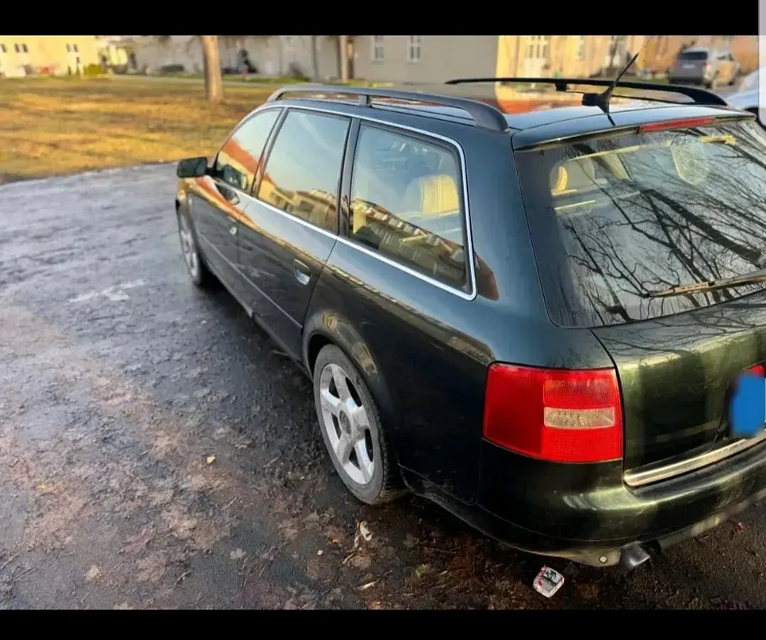 Gebraucht Audi A6 220 PS (161 kW) 2002 Grün Kombi
