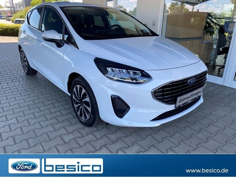 Frostweiß Gebraucht 2023 Ford Fiesta Titanium Kleinwagen | 19.990 € (Fairer Preis) - Bild 1/4