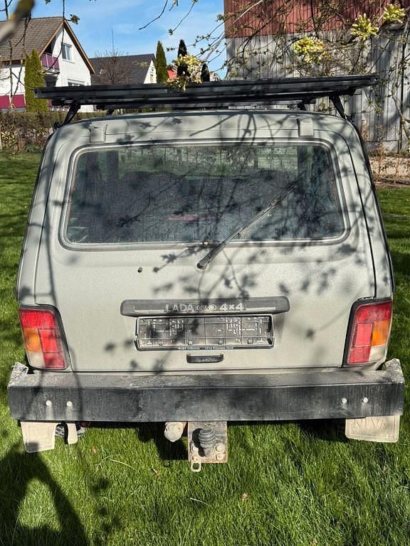 Gebraucht Lada niva 83 PS (61 kW) 2016 Grau SUV