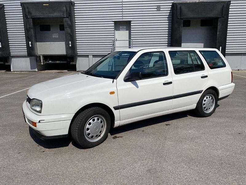 Gebraucht VW Golf III 90 PS (66 kW) 1997 Weiß Kombi