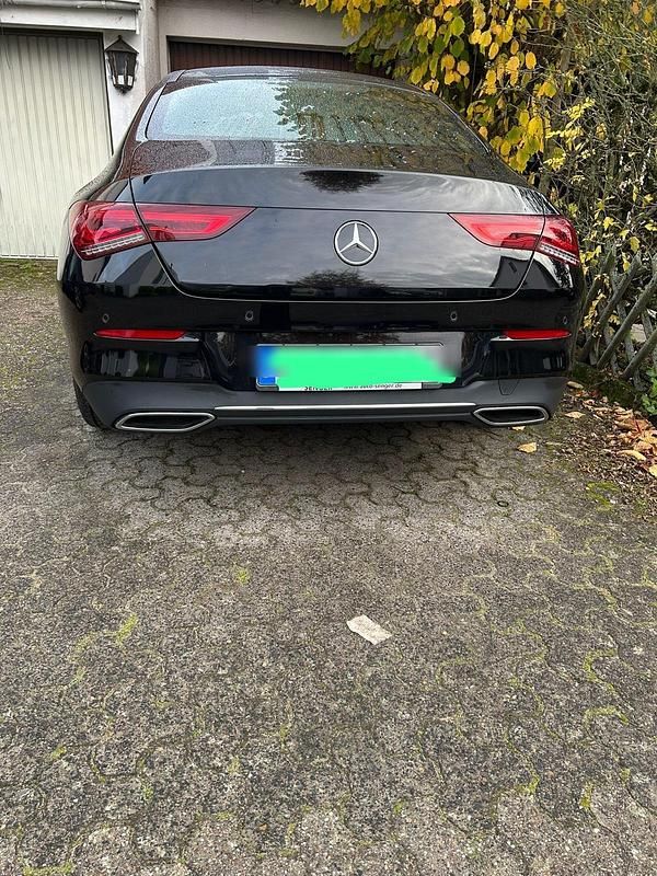 Gebraucht Mercedes CLA200 163 PS (119 kW) 2019 Schwarz Limousine