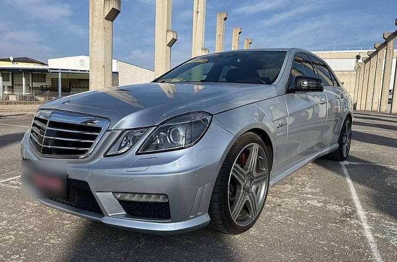Gebraucht Mercedes E63 AMG AMG 525 PS (386 kW) 2009 Silber Limousine
