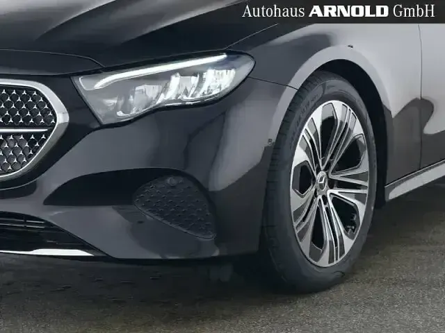 Gebraucht Mercedes E220 Avantgarde 197 PS (144 kW) 2025 Schwarz Kombi