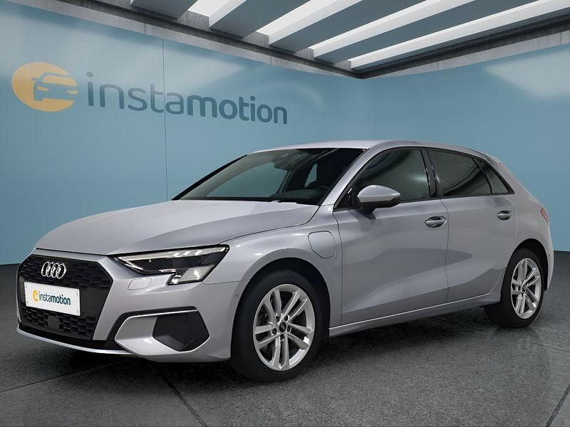 Silber Gebraucht 2022 Audi A3 e-tron Kleinwagen | 25.199 € (Teuer) - Bild 1/4