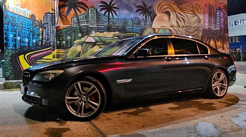 Gebraucht BMW 730L 245 PS (180 kW) 2010 Grau Limousine