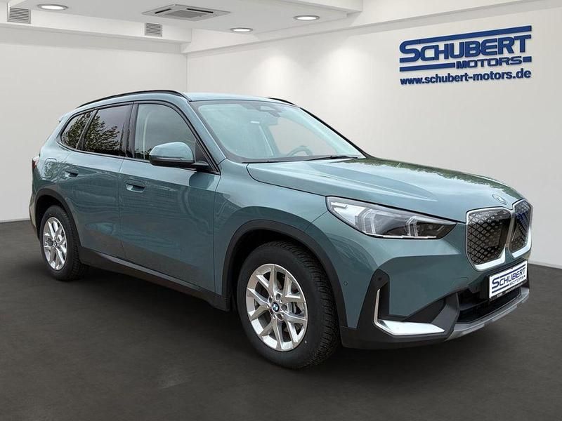 Gebraucht BMW iX1 150 kW (204 PS) 2025 Grün SUV