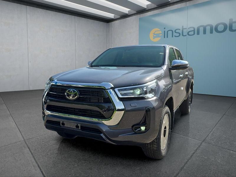 Grau Neu 2025 Toyota HiLux Abholung | 60.149 € (Teuer) - Bild 1/4