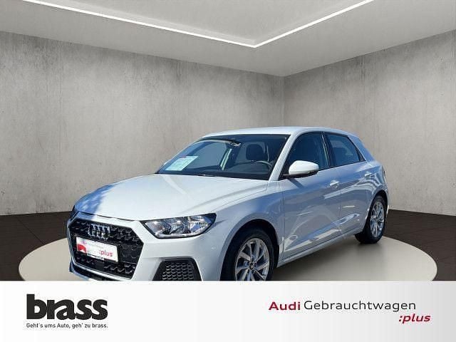 Gletscherweiß metallic Gebraucht 2024 Audi A1 Sportback Advanced Kleinwagen | 23.200 € (Fairer Preis) - Bild 1/4