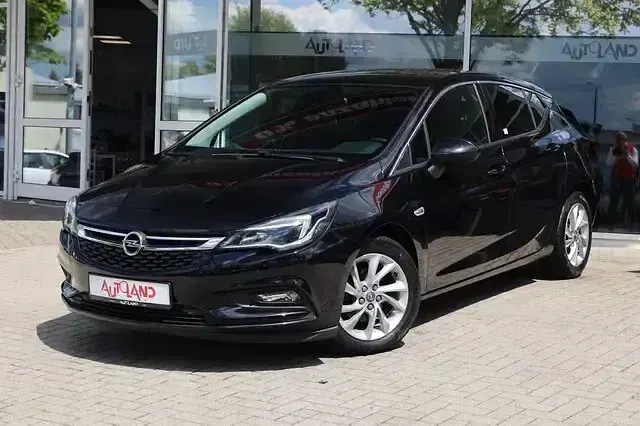 Gebraucht Opel Astra 125 PS (91 kW) 2019 Dark inc metallic Limousine