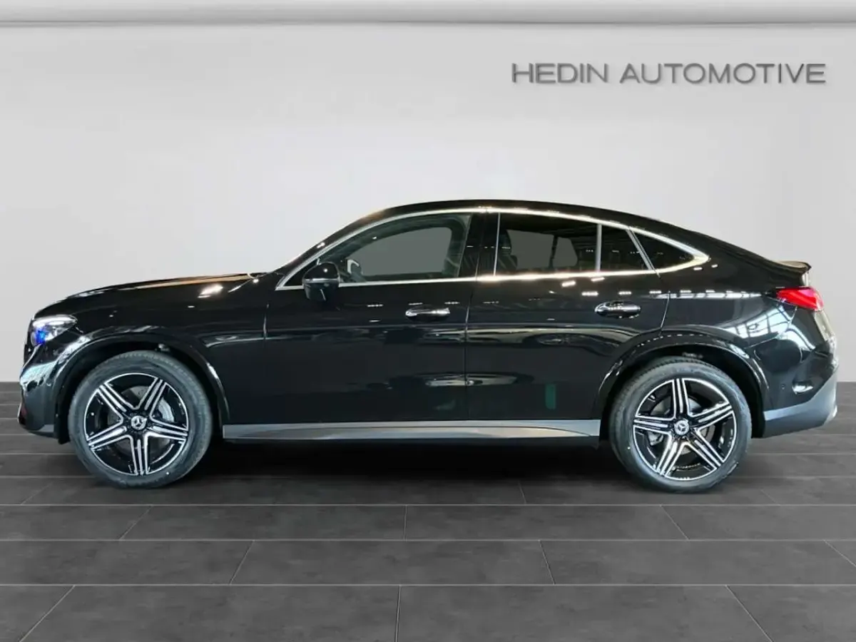 Gebraucht Mercedes GLC300 AMG 269 PS (197 kW) 2026 Schwarz SUV