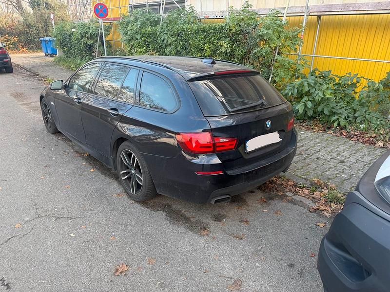 Schwarz Gebraucht 2012 BMW M550 Limousine | 8.900 € (Superpreis) - Bild 1/4