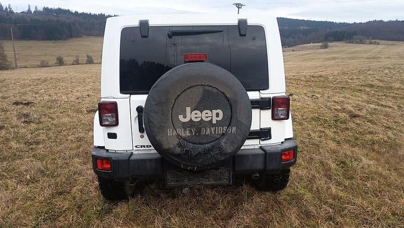 Gebraucht Jeep Wrangler Unlimited 200 PS (147 kW) 2016 Weiß SUV