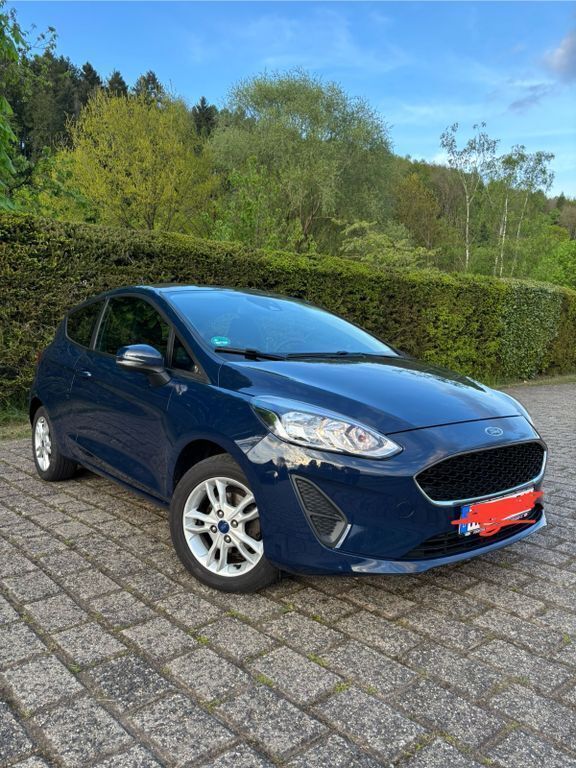 Blau Gebraucht 2019 Ford Fiesta Cool & Connect Kleinwagen | 6.400 € (Fairer Preis) - Bild 1/4
