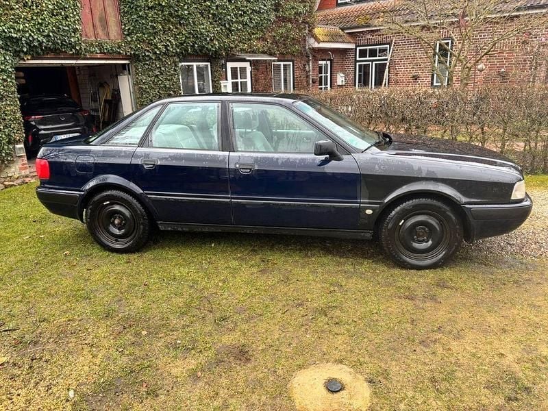 Gebraucht Audi 80 116 PS (85 kW) 1992 Blau Limousine