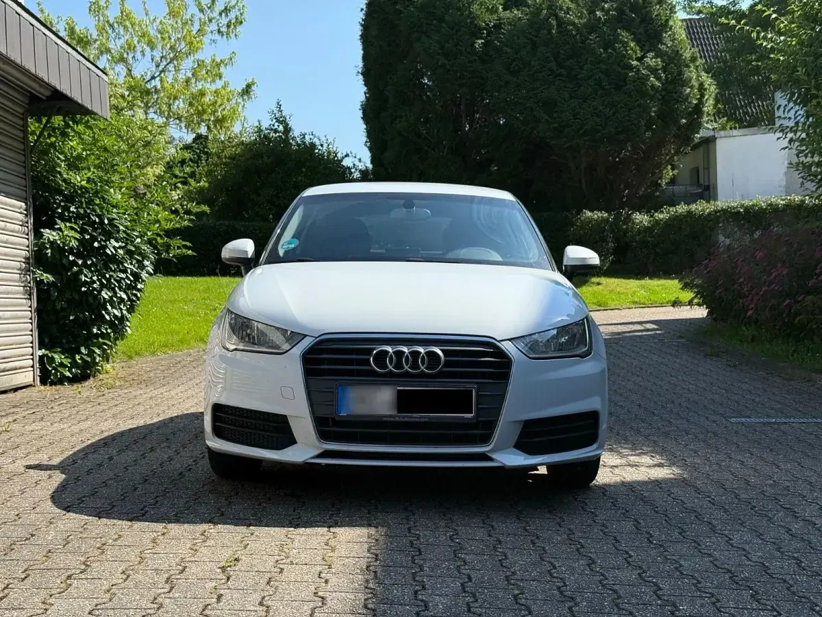 Gebraucht Audi A1 95 PS (69 kW) 2015 Weiß Kleinwagen