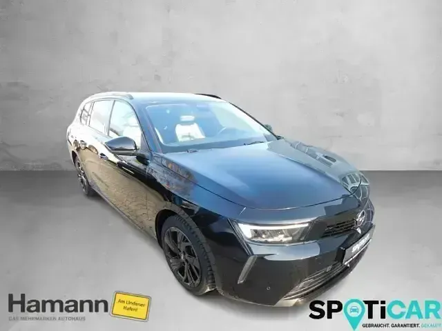Używany Opel Astra 181 KM (133 kW) 2024 Czarny Kombi