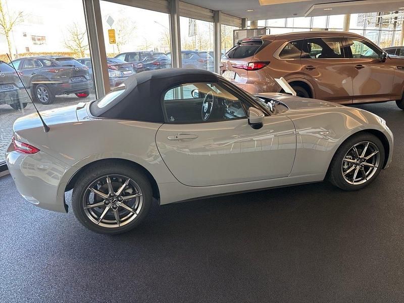 Gebraucht Mazda MX5 Exclusive-Line 132 PS (97 kW) 2025 Cabrio