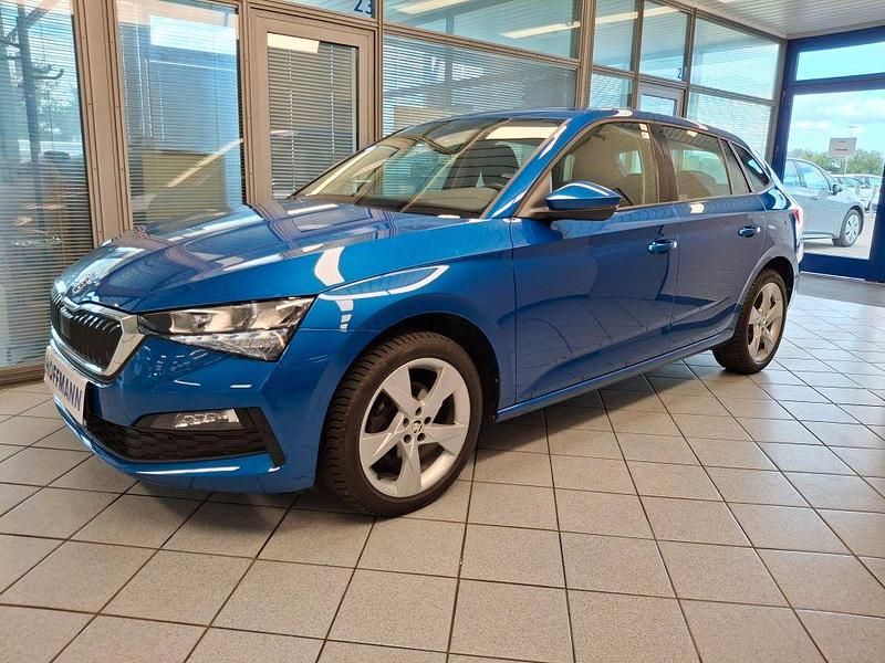 Gebraucht Skoda Scala 110 PS (80 kW) 2023 Raceblaumet. Kleinwagen