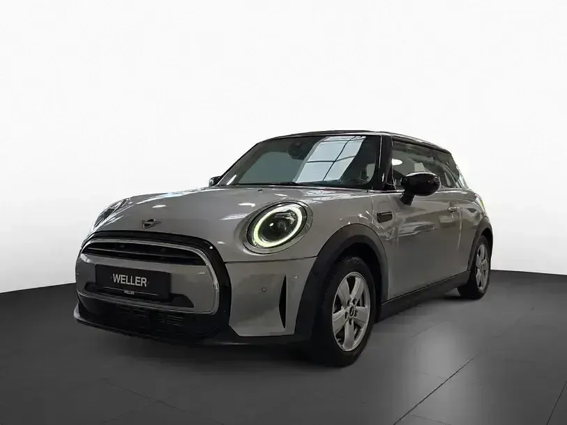 Używany Mini Cooper Essential 136 KM (100 kW) 2023 Srebrny Hatchback