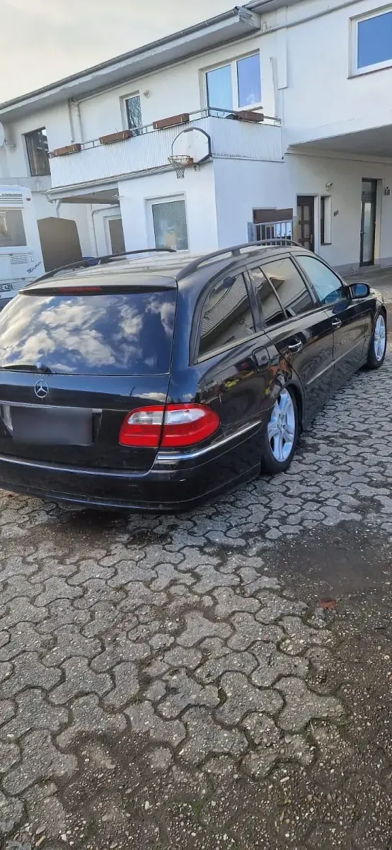 Gebraucht Mercedes E320 204 PS (150 kW) 2004 Schwarz Kombi