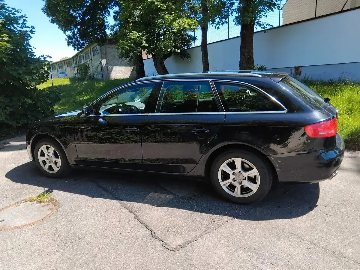 Gebraucht Audi A4 150 PS (110 kW) 2009 Schwarz Limousine