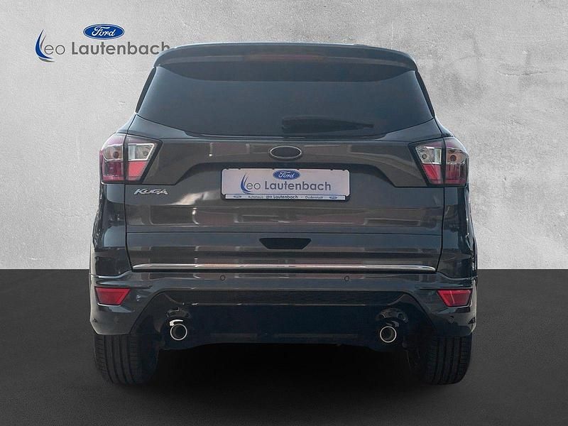 Usata Ford Kuga ST-Line 150 CV (110 kW) 2019 Grigio SUV