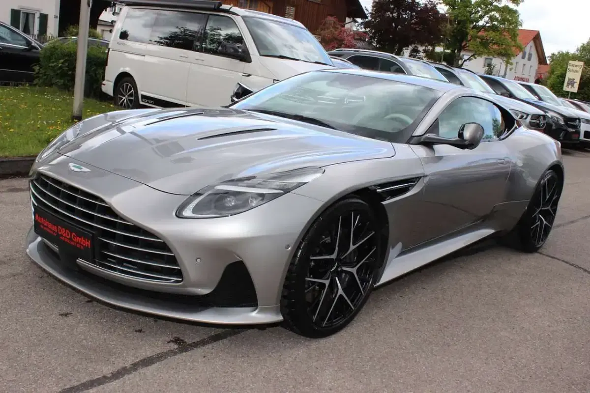 Occasion Aston Martin DB12 680 ch (500 kW) 2026 Argent Coupé