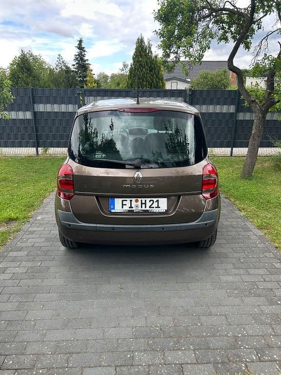 Gebraucht Renault Modus Night&Day 103 PS (75 kW) 2012 Braun Van / Kleinbus